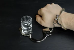 Uzależnienie od alkoholu – na czym polega i jakie są metody leczenia?